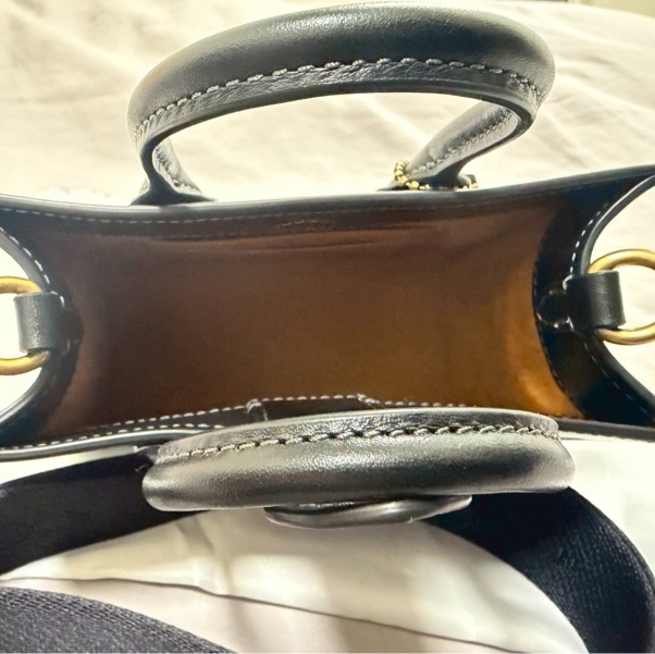 COACH ACE 17 全皮素面馬車印花托特包-8