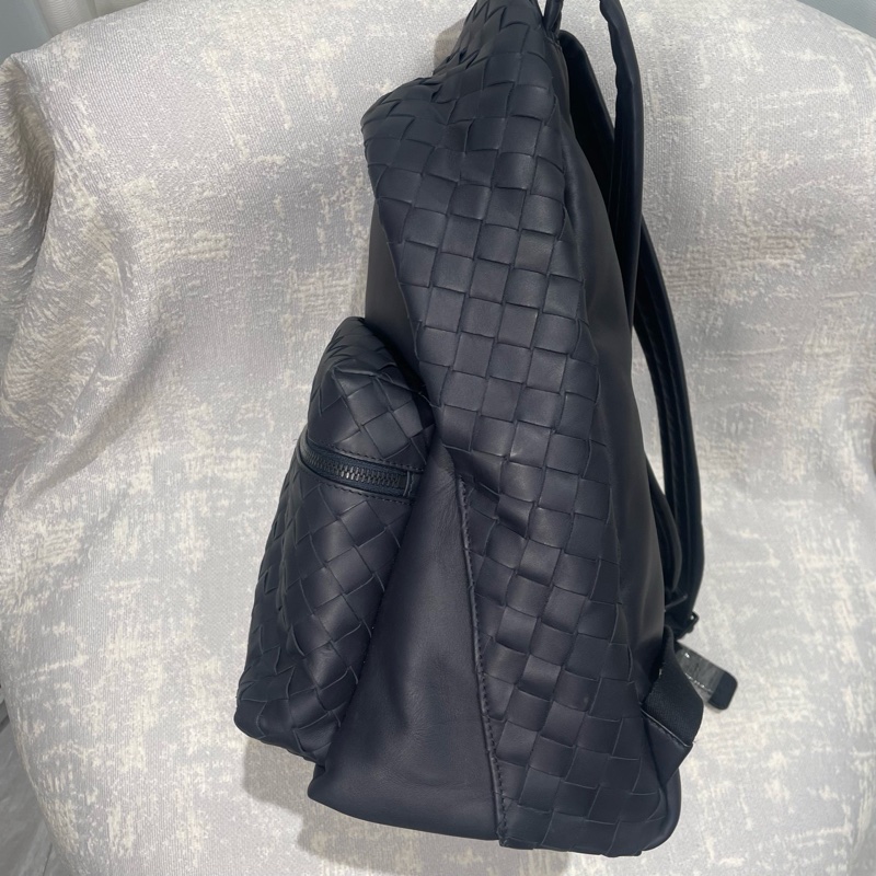 BV 全牛皮後背包 深藍色-2