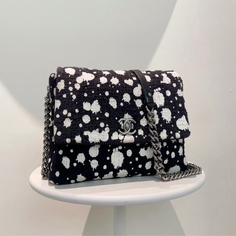 「JL精品代購」97新 Chanel香奈兒乳牛郵差包