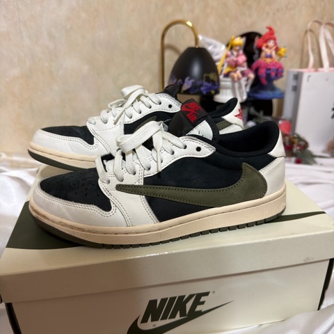 Travis Scott x Air Jordan 1 OG "Olive" 橄欖綠