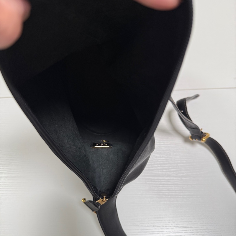 LOEWE 異形水桶肩背斜挎包 黑色-8