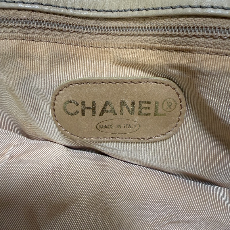 【大減價！】【稀有】Chanel Handbag 香奈兒 肩背包 全牛皮 杏色 奶茶色-24