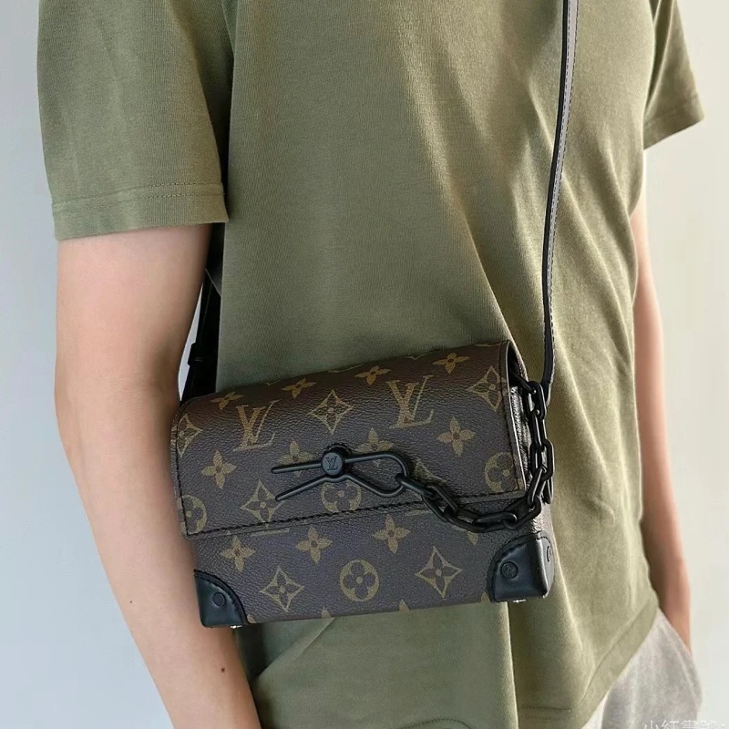 熱賣爆款🥵Lv男士steamer迷你老花插銷款斜挎包郵差包-0