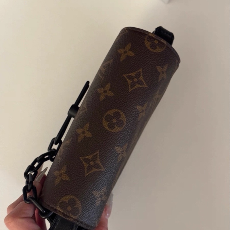 熱賣爆款🥵Lv男士steamer迷你老花插銷款斜挎包郵差包-12