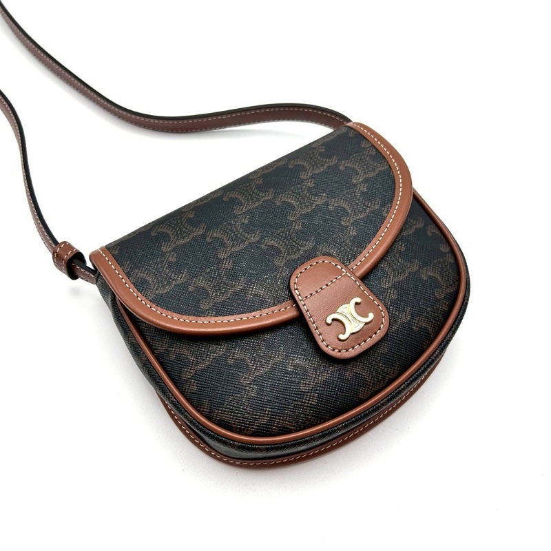 小包爆款來襲😻Celine凱旋門老花BESACEmini馬鞍包單肩斜挎包-10