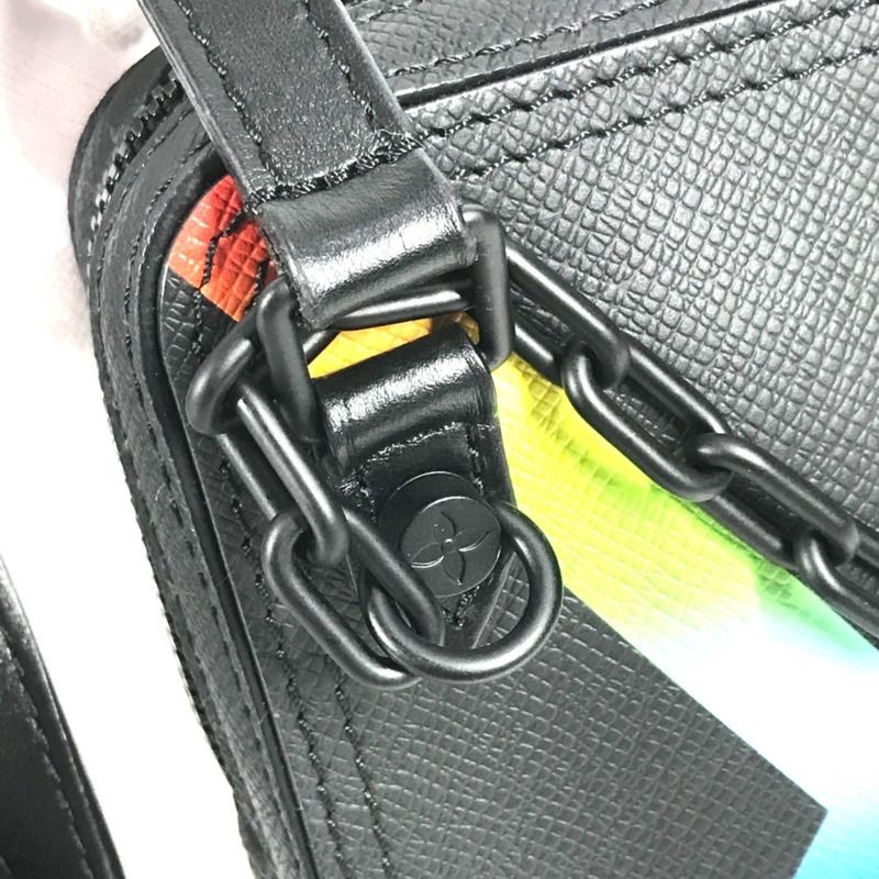 路易威登 M30332 Taiga Rainbow Danube 皮革斜背包,男女通用,黑色-7