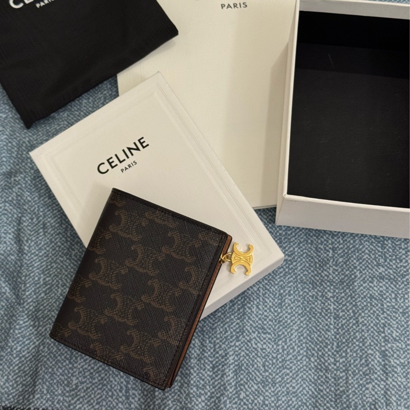 現貨 全新 特價 Celine 對開短夾 TRIOMPHE-2