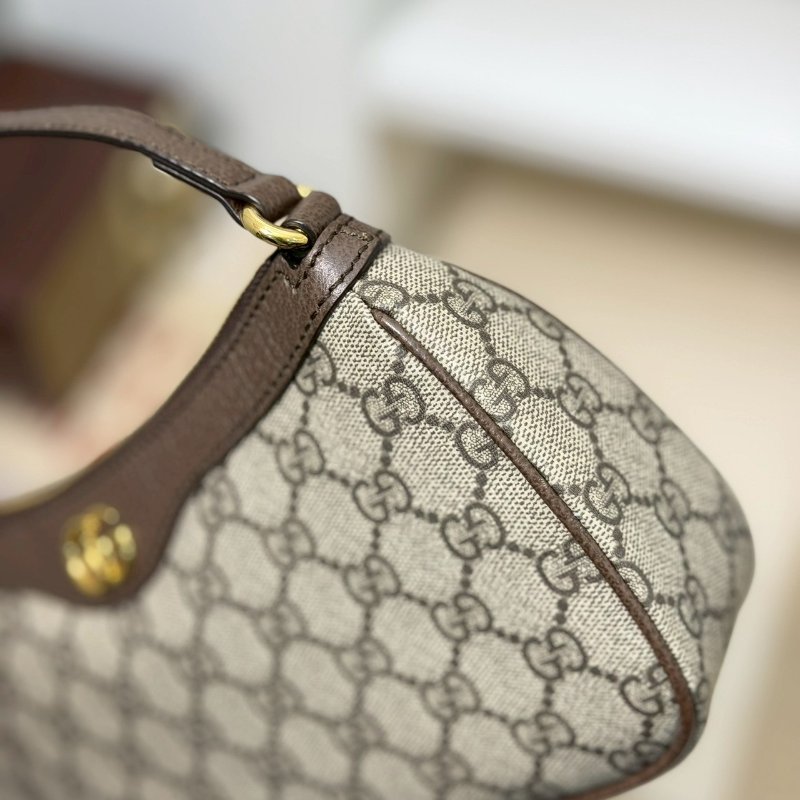 🏷Gucci．老花腋下包-9