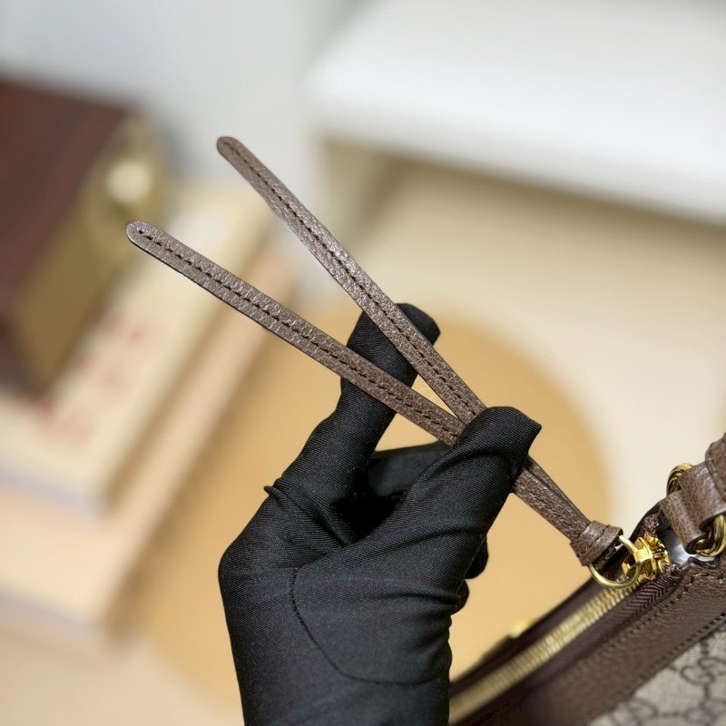 🏷Gucci．老花腋下包-16