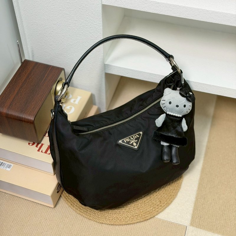 (稀有款✨)🏷Prada．hobo 碗豆包 小款-0