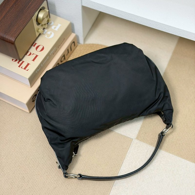 (稀有款✨)🏷Prada．hobo 碗豆包 小款-2