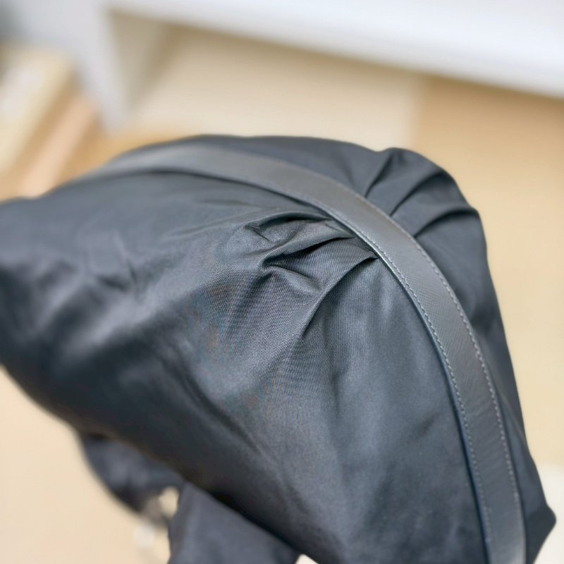 (稀有款✨)🏷Prada．hobo 碗豆包 小款-8