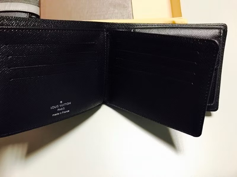 天使熊小舖～法國LV MONOGRAM全新皮夾 短夾黑色限定DAMIER 60015-1