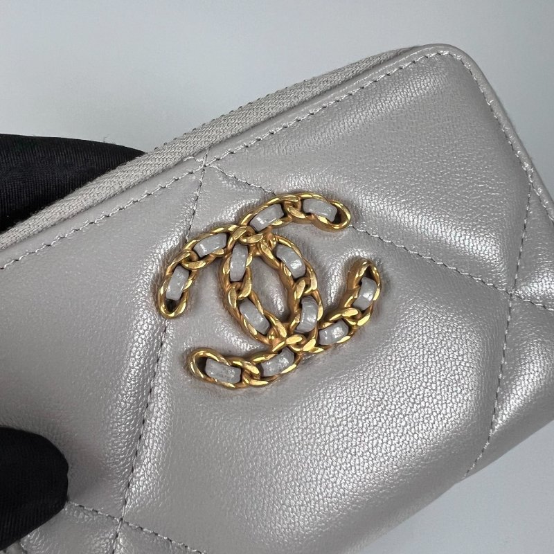 CHANEL 19拉鏈零錢包 灰色 31開-8