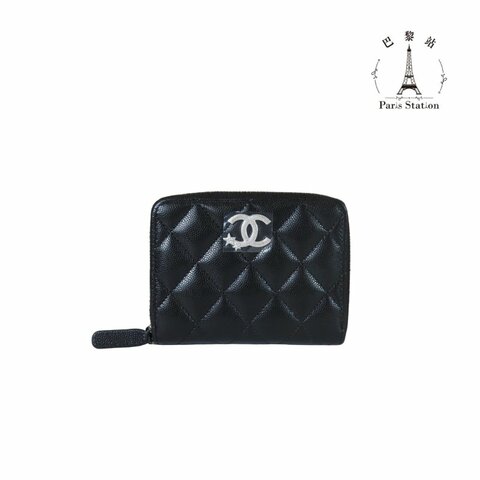 【巴黎站二手名牌專賣店】＊全新現貨＊CHANEL香奈兒真品＊AP4813 黑色菱格紋荔枝牛皮銀星星雙C拉鍊短夾