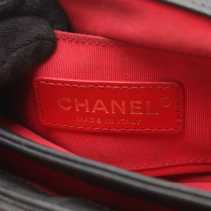 香奈兒 (CHANEL) 人字紋 V 形縫線頂部手柄雙鏈肩背包，黑色皮革，金色五金-3