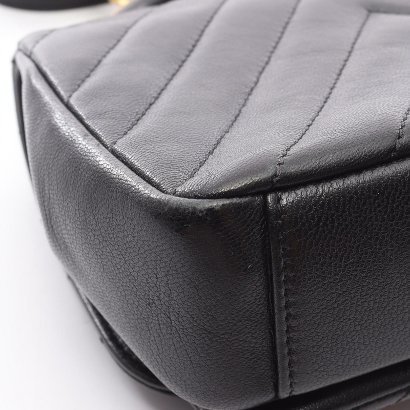 香奈兒 (CHANEL) 人字紋 V 形縫線頂部手柄雙鏈肩背包，黑色皮革，金色五金-8