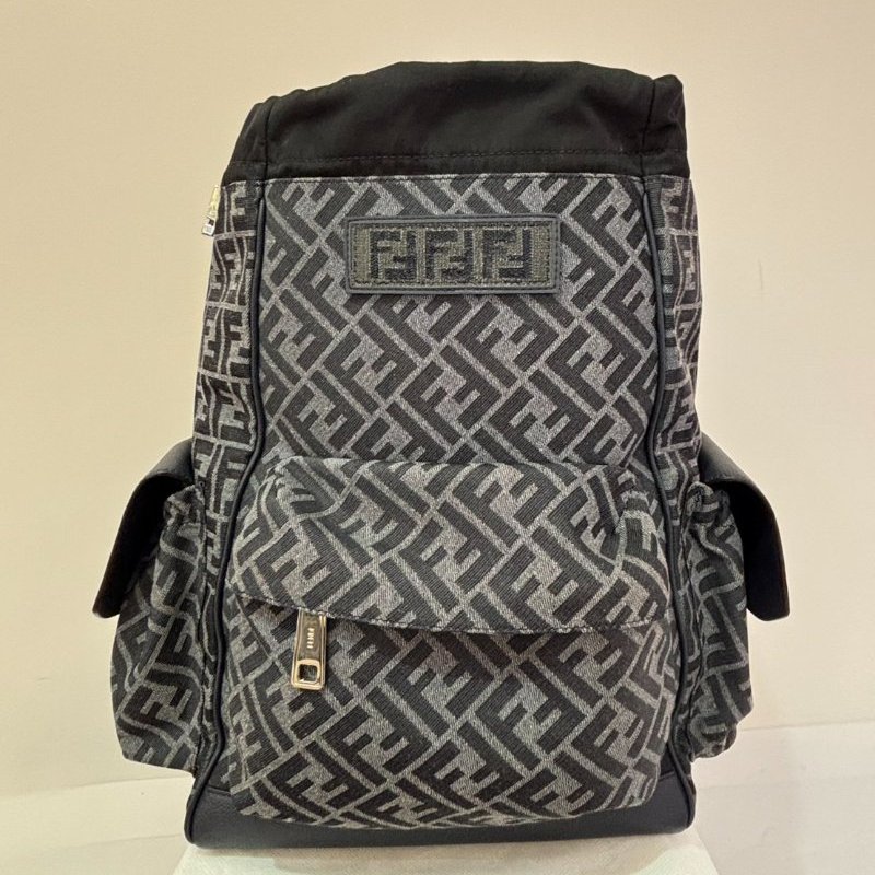 FENDI 深藍FF緹花帆布皮革掀蓋後背包-1