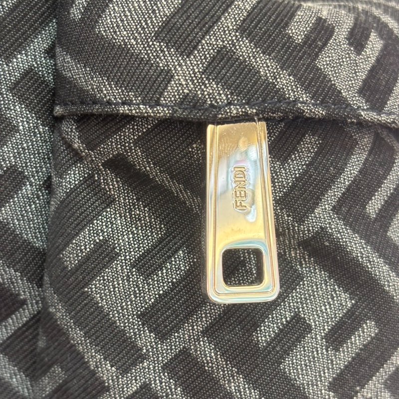 FENDI 深藍FF緹花帆布皮革掀蓋後背包-9