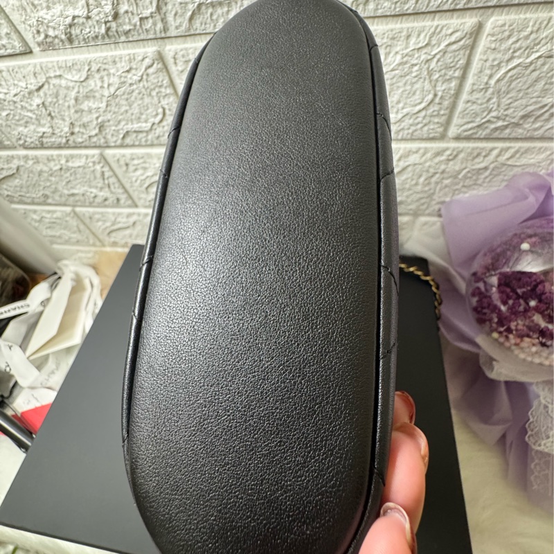 CHANEL 牛黑金 HOBO-13