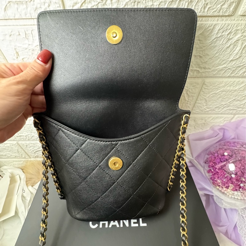 CHANEL 牛黑金 HOBO-16