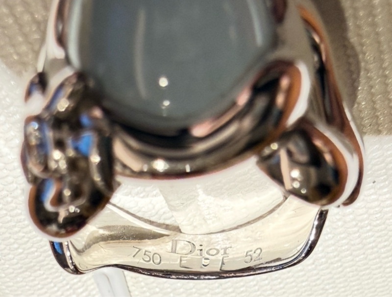 Dior 海藍寶鑽石小海龜圖騰 18K白金戒指｜Cabochon Wave Ring-8