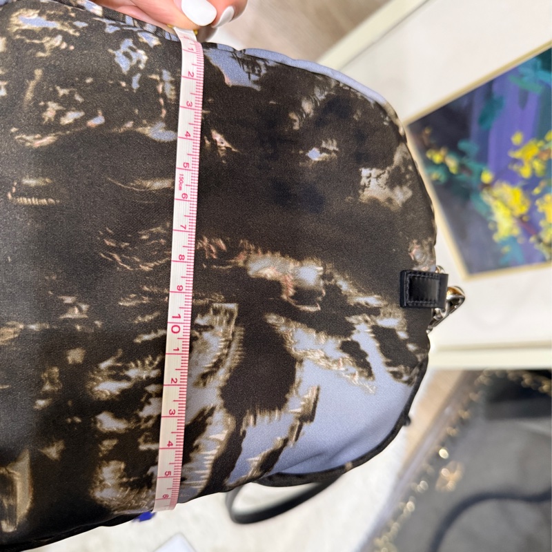 99新✨專櫃款七萬多Prada經典黑色尼龍 藝術系列 防磨防潑水 超輕的降落傘布 斜背包 keep all、speedy、波士頓-8