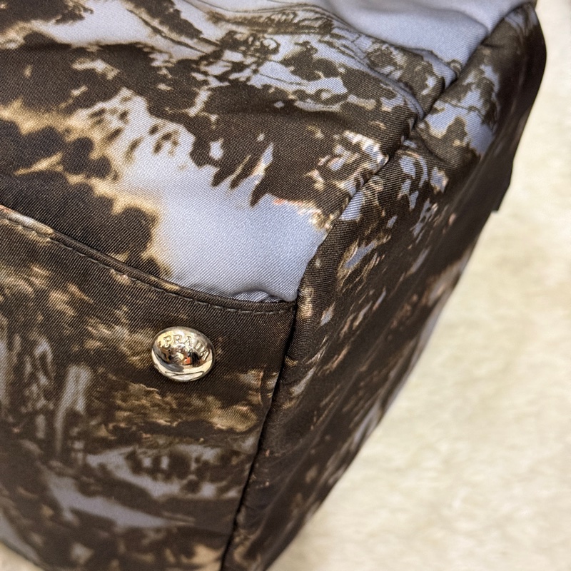 99新✨專櫃款七萬多Prada經典黑色尼龍 藝術系列 防磨防潑水 超輕的降落傘布 斜背包 keep all、speedy、波士頓-21