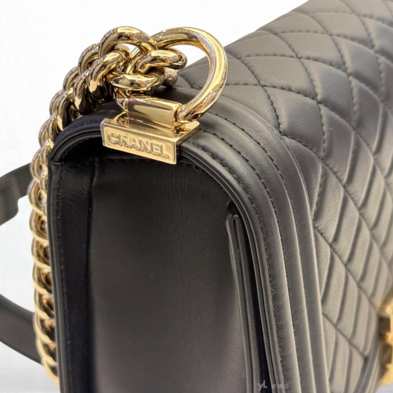 Chanel BOY25黑牛皮淡金釦肩背包A67086-6