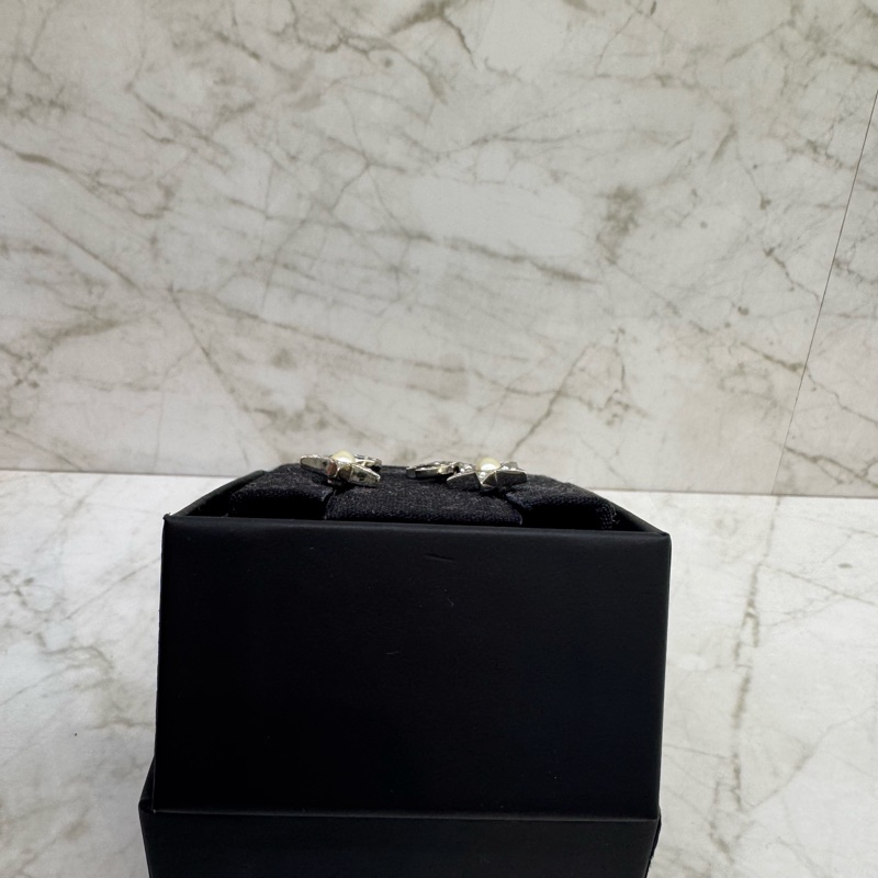 CHANEL銀色珍珠星星水鑽垂吊雙C耳環-3