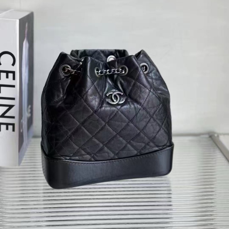 CHANEL/香奈兒 小號流浪雙肩包 黑色銀扣菱格牛皮 鴛鴦鏈條，尺寸：23*22.5 晶片款 好價🉐️-0