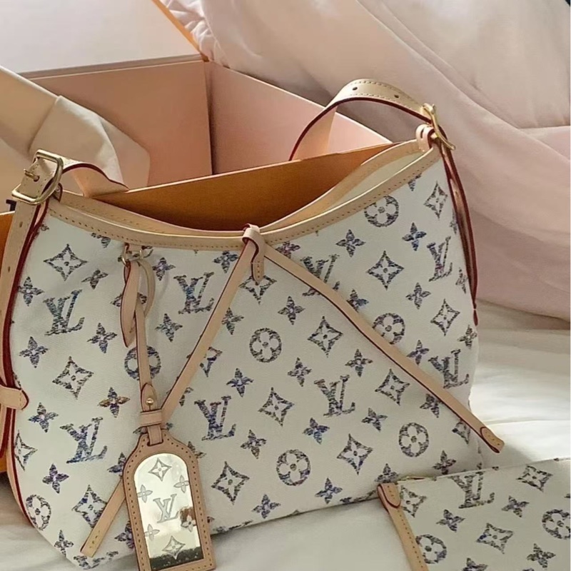 LV路易威登 carryall pm 小號航海系列 24限量款 新款刺繡 特殊材質製成 24帶票 很完美成色 公價25100 1xxxx-3