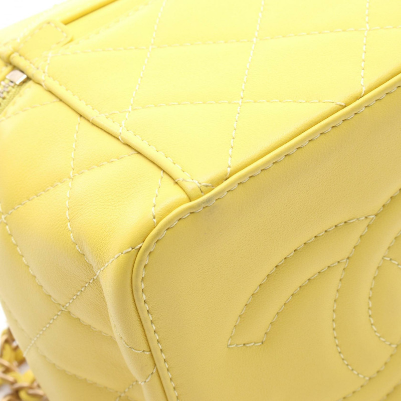 香奈兒 (CHANEL) 絎縫鏈條斜挎包，黃色皮革，金色五金，二手，女士 CC-8