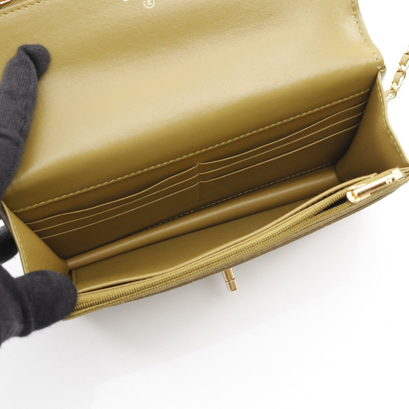 香奈兒 Matelasse 兩用鏈條肩背包，羊皮材質，卡其色木質，金色五金，二手 CC-2