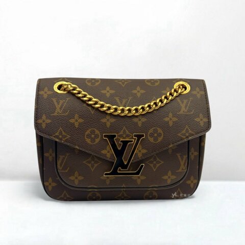 LV包包 Passy MM原花LOGO翻蓋鍊包 M45592