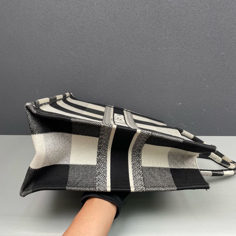 Dior迪奧 黑白格紋book tote大號托特包-3