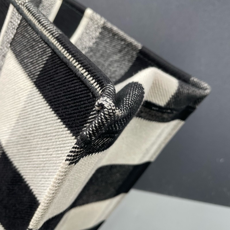 Dior迪奧 黑白格紋book tote大號托特包-19