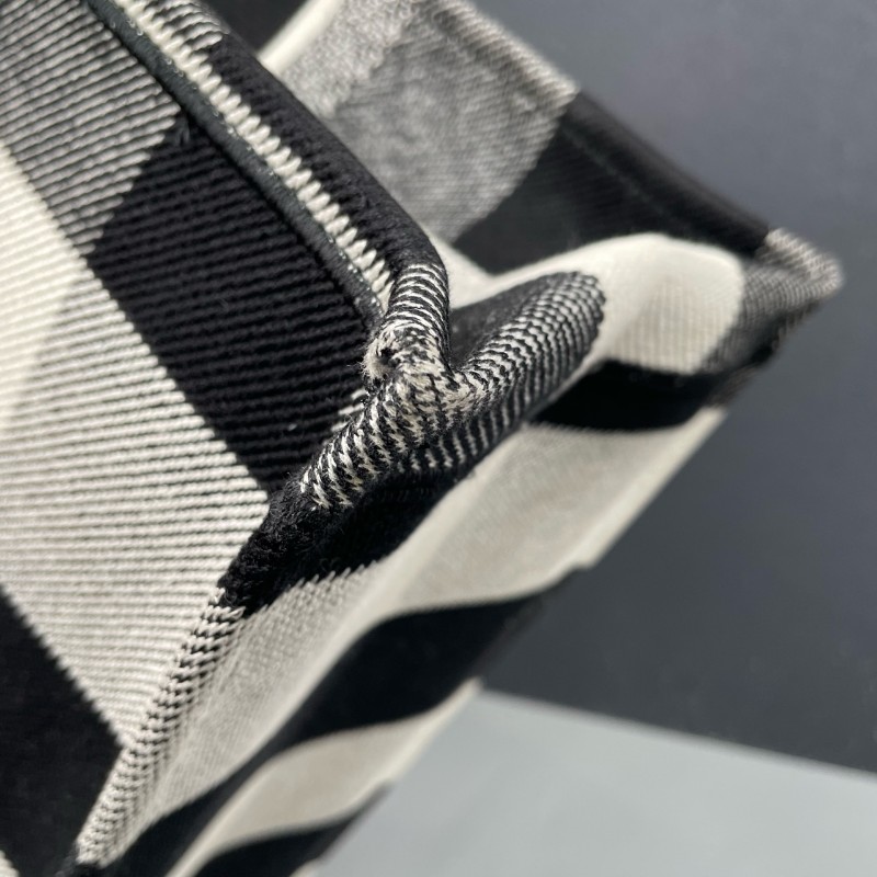 Dior迪奧 黑白格紋book tote大號托特包-21