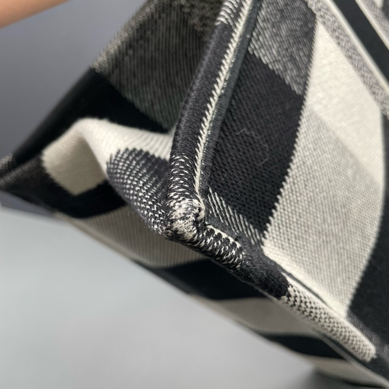 Dior迪奧 黑白格紋book tote大號托特包-22