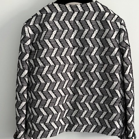 Chanel 16S 黑白幾何圖騰兩口袋軟泥外套-15