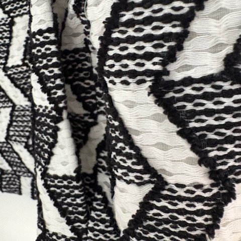 Chanel 16S 黑白幾何圖騰兩口袋軟泥外套-21