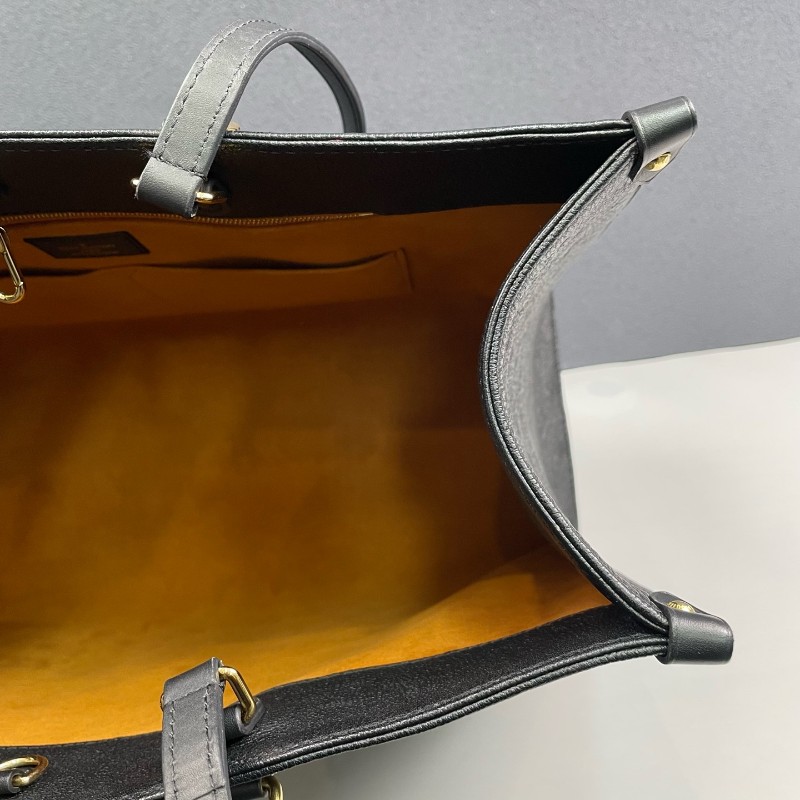 LV 黑色全皮壓花大號onthego托特包-10