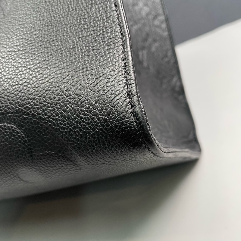 LV 黑色全皮壓花大號onthego托特包-18