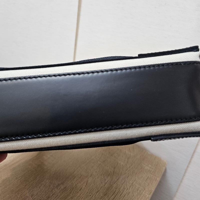 [甜價出❣️別猶豫呀！]  Balenciaga米白帆布NavyCabasXS手提斜背包-8