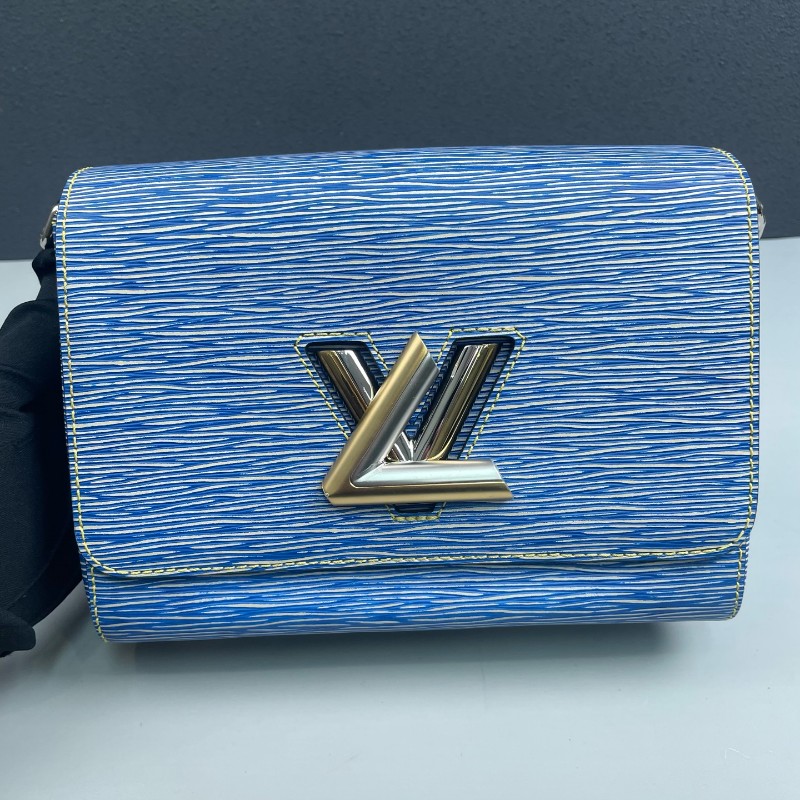 LV 藍色epi水波纹中號Twist鏈條包-9