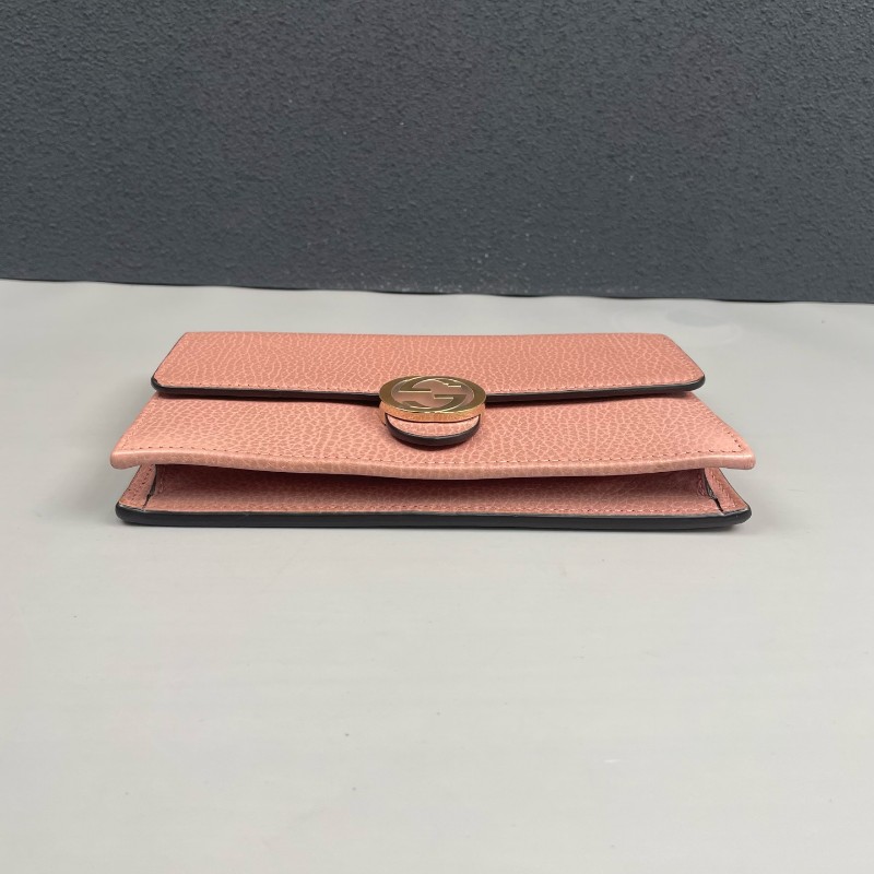 Gucci 粉色全皮風琴woc鏈條包-4
