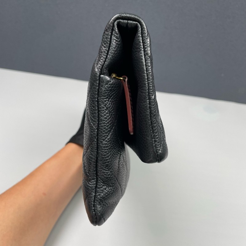 Chanel香奈兒 黑金荔枝牛皮手拿包-11