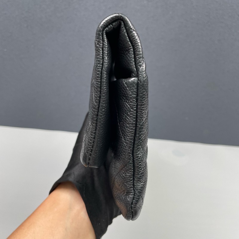 Chanel香奈兒 黑金荔枝牛皮手拿包-12