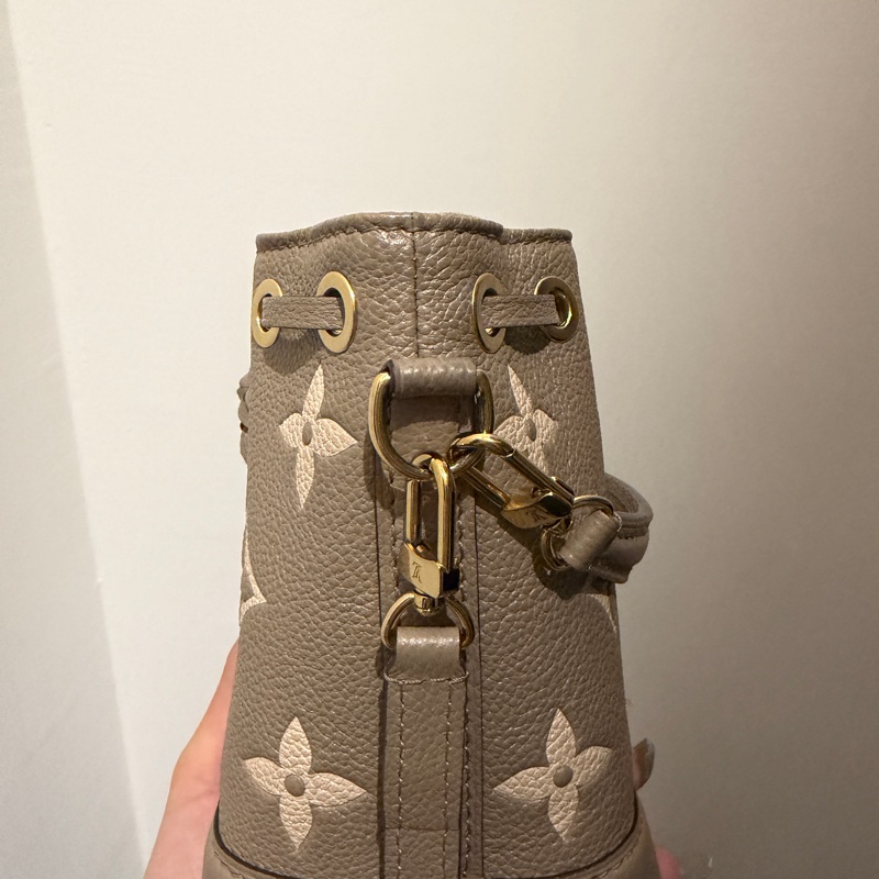 lv斑鳩灰水桶包小號(晶片款)-1