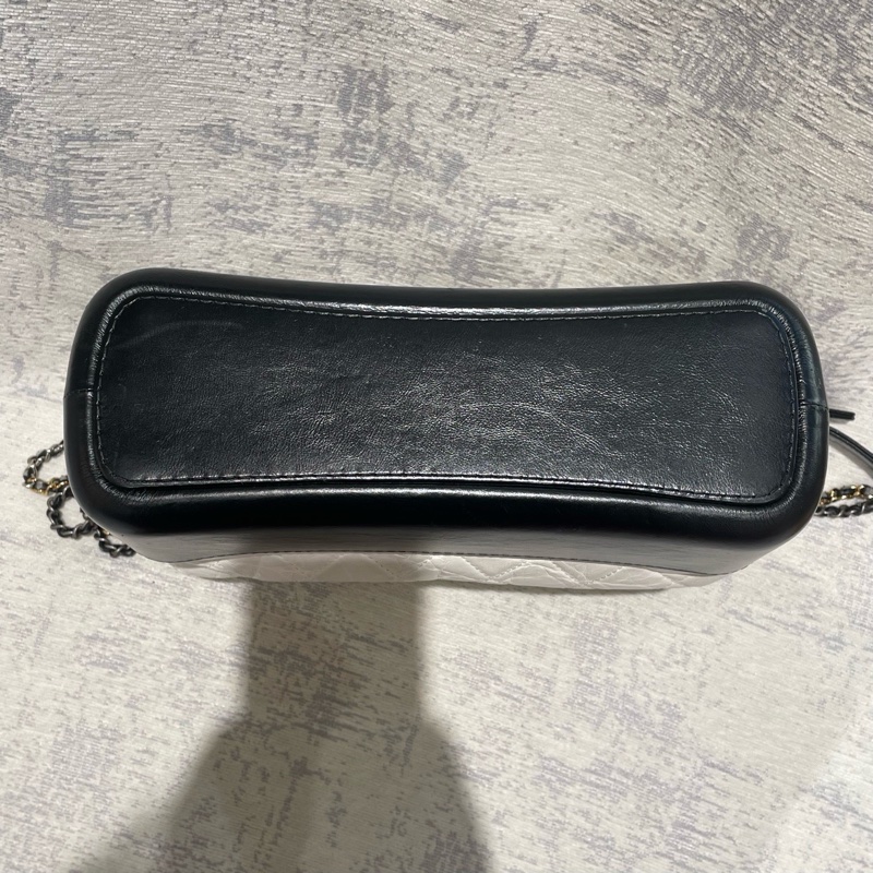 Chanel 流浪包 中號 熊貓配色-3